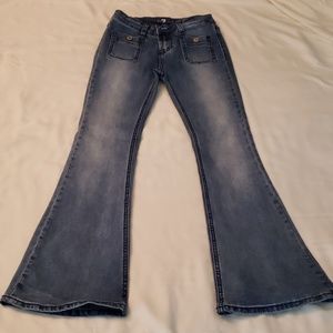 Girls 7 for all mankind bell bottom jeans